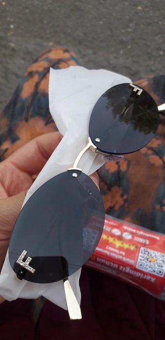 Стильные очки солнцезащитные