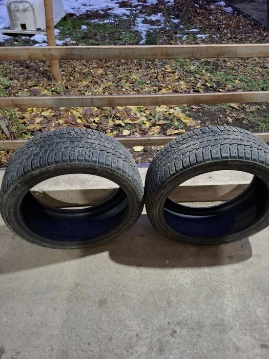 Продам зимние 2 балона в хорошем состоянии