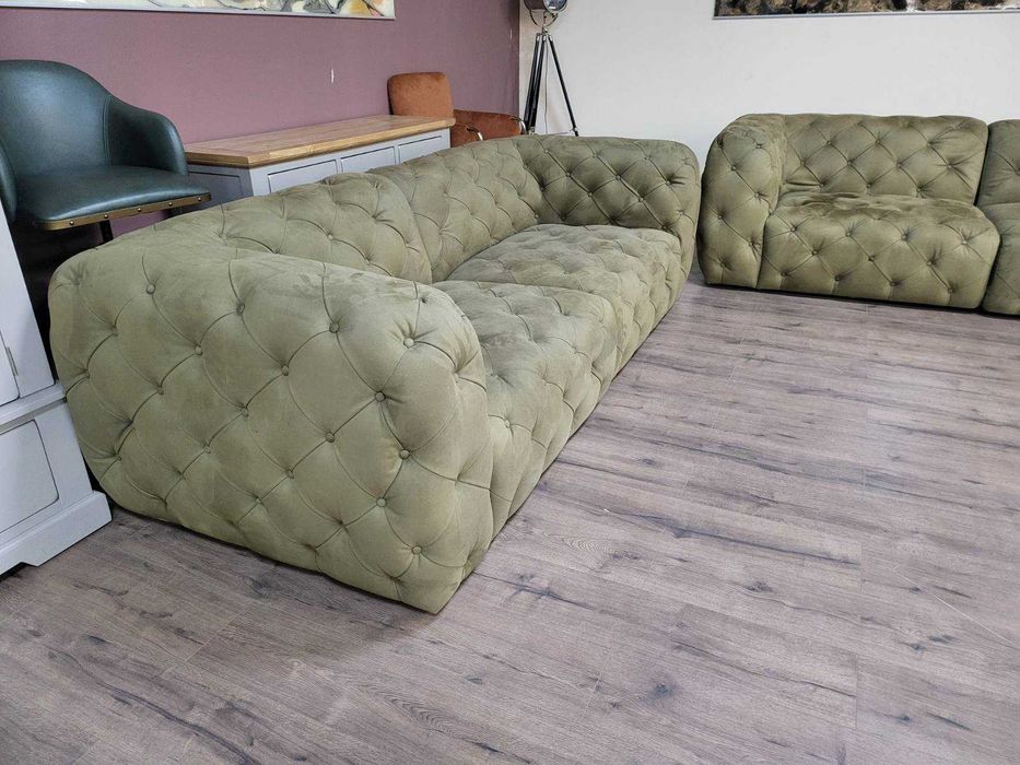 Зелен комплект дивани от плат набук две тройки тип Честърфийлд
