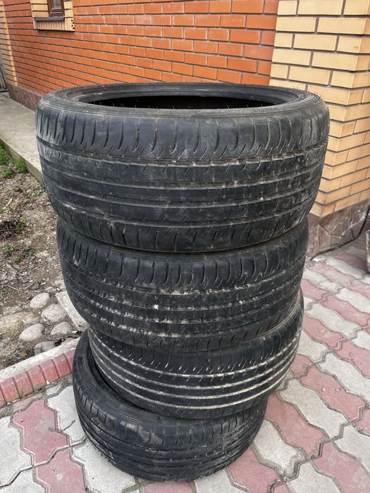 Dunlop 255 40 R19