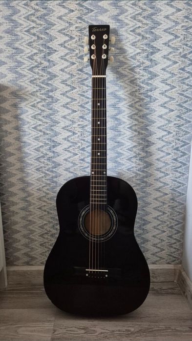 Акустическая гитара