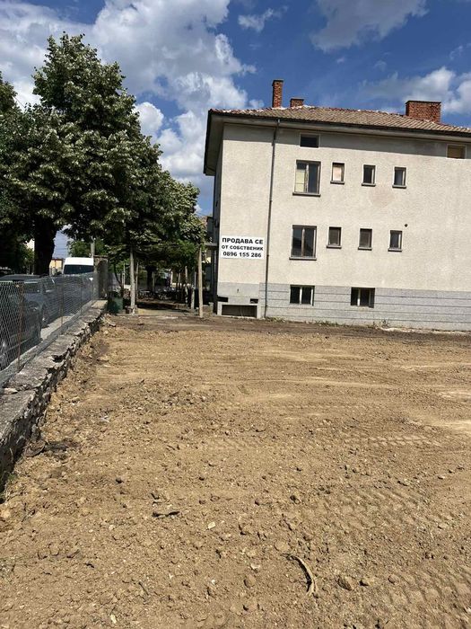 Голяма къща в град Хисаря + 900 кв.м двор от собственик
