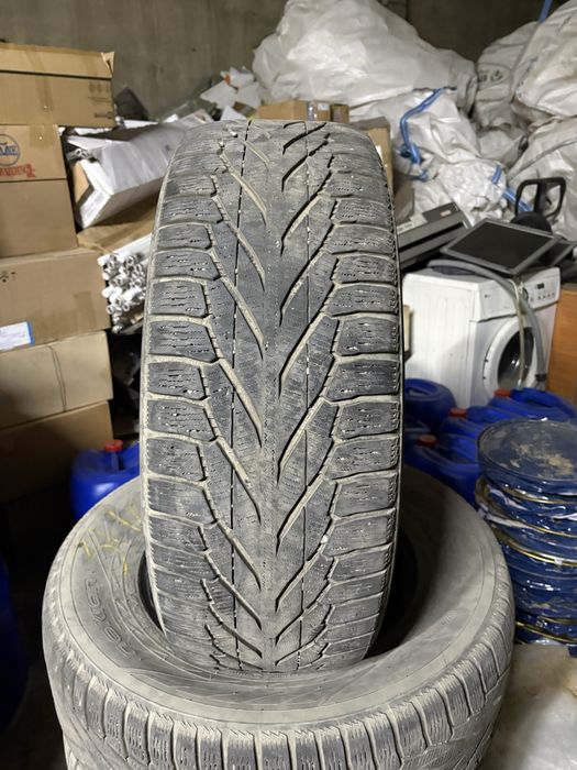 Продам шины от Nokian Прадо 150
