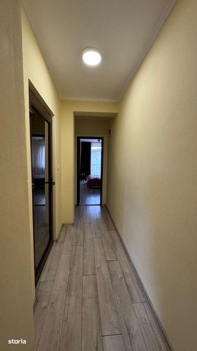 Apartament 3 cam de închiriat, cart. Rogerius