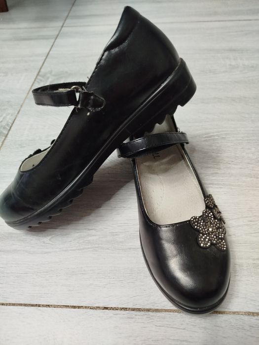 Туфли подростковые на девочку