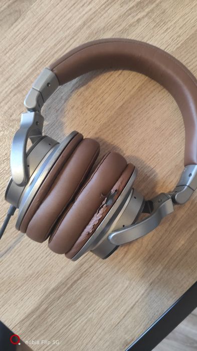 Căști Behringer bh470