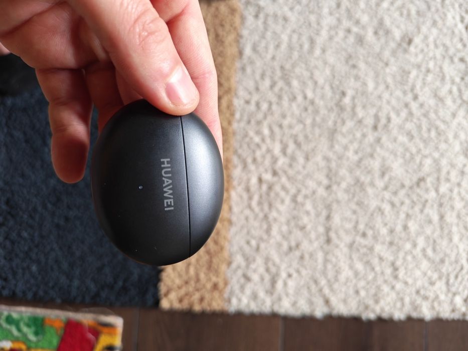 Vând căști huawei freebuds 6i