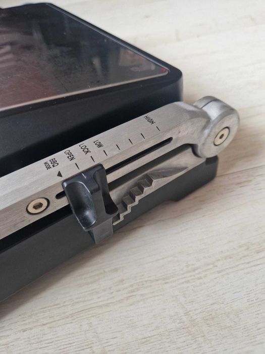 Grill electric in stare foarte buna