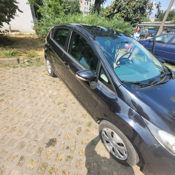 FORD Fiesta 2011 — imagine 2