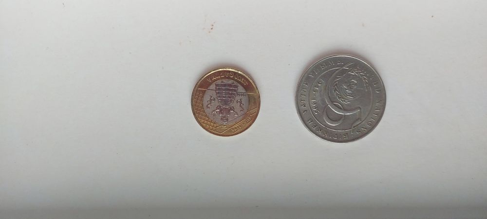 Продам юбилейные монеты.