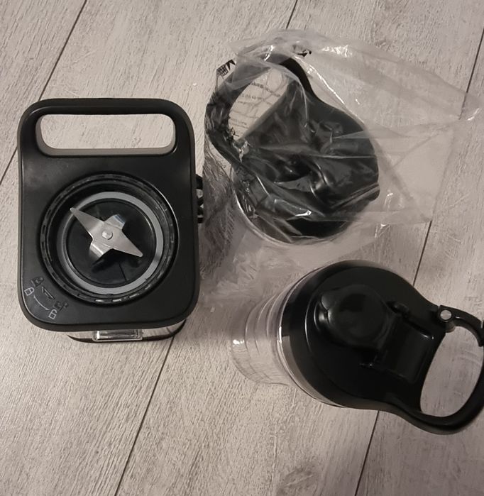 Мини блендер  350w за части