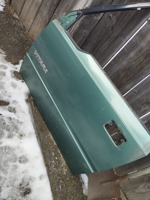 Ușa stânga de Suzuki Vitara