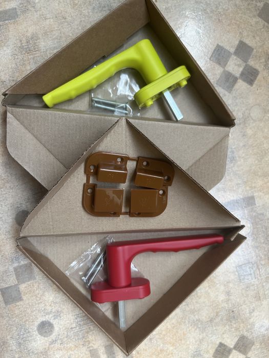 Ручки для окон , дверей