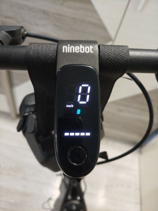 Електрическа тротинетка Segway-Ninebot F40 - В Отлично състояние