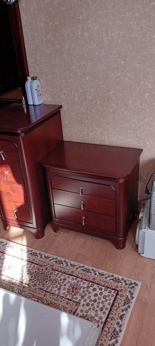 Спальный гарнитур