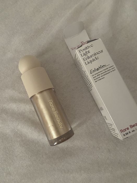 Highlighter Rare Beauty Sephora