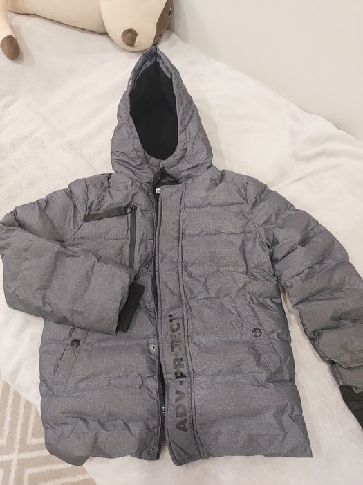 Продам детскую куртку