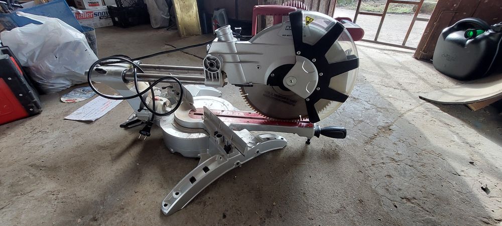 Настолен циркуляр Raider Pro RDP-MS11