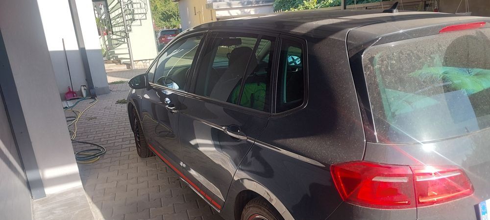 VOLKSWAGEN Golf Sportsvan 2015 — imagine 3