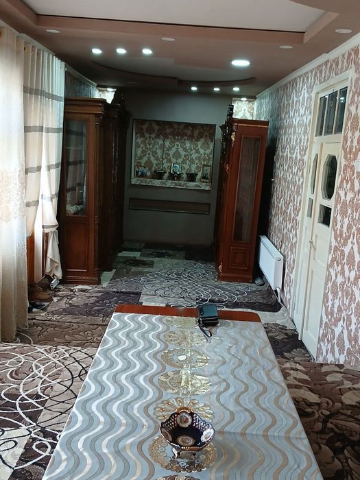 Ховли сотилади хамма шаройити бор