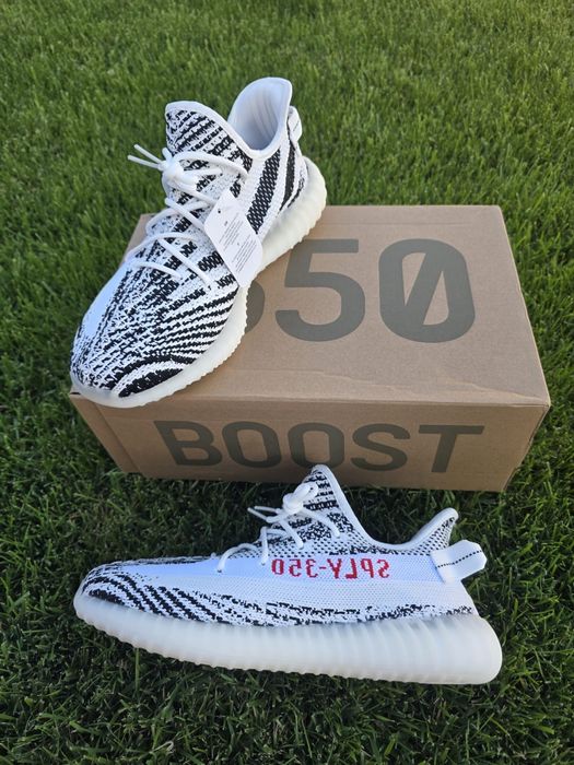 Adidasi yeezy 350 boost