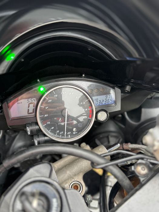 Vând Yamaha r1 rn12