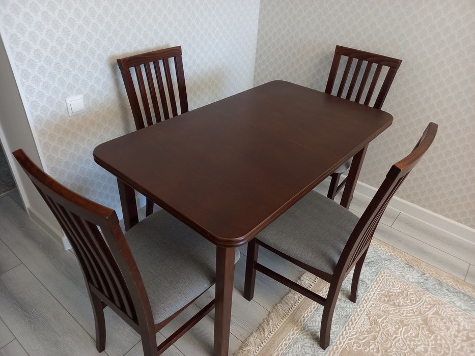 Продам стол со стульями