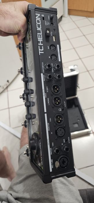 Вокален Процесор Мултиефект Looper TC Helicon VoiceLive Extreme 3