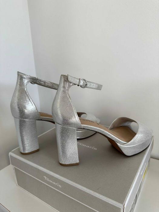 Tamaris Sandale Cu Platforma Argintiu / Silver