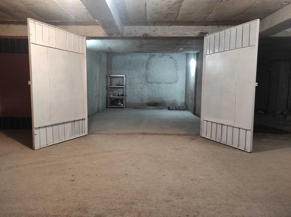 Дава се под наем Гараж / Паркомясто в София, Зона Б-18 - 21 кв.м за 122.4 € - Снимка #3