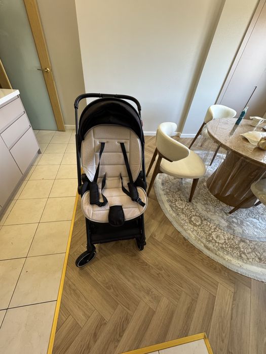 Продалим коляску