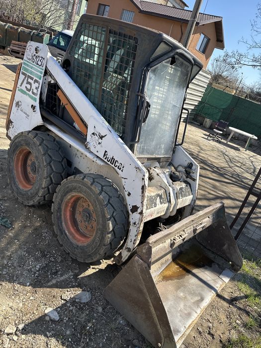 Inchiriez buldoexcavatir bobcat miniexcavator container moluz