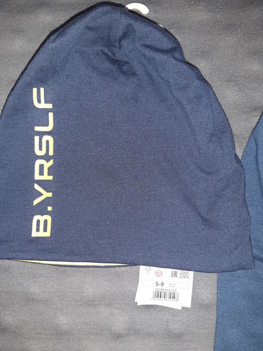 Feș băieți  mărimea 5 9 ani respectiv  8 11 ani