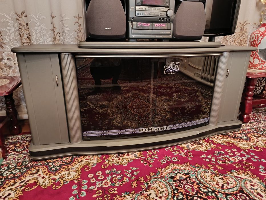 Тумба под телевизор