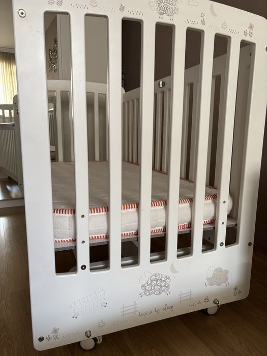 Бебешка кошар Azaria WOODY Бял, с люлка, с подвижна решетка, 60/120 см