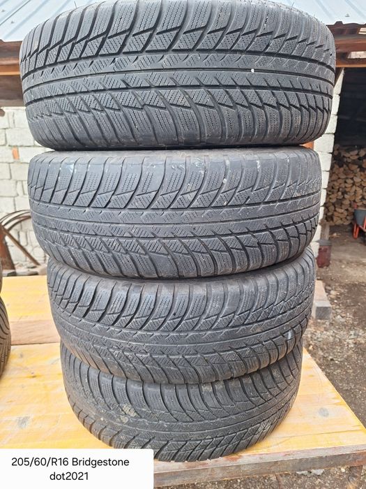 Vând anvelope diferite mărimi(mărimile sunt în poze)