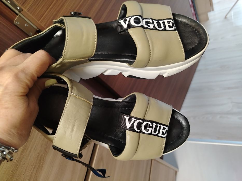 Сандали, естествена кожа, на платформа, номер 39, в много добро състоя