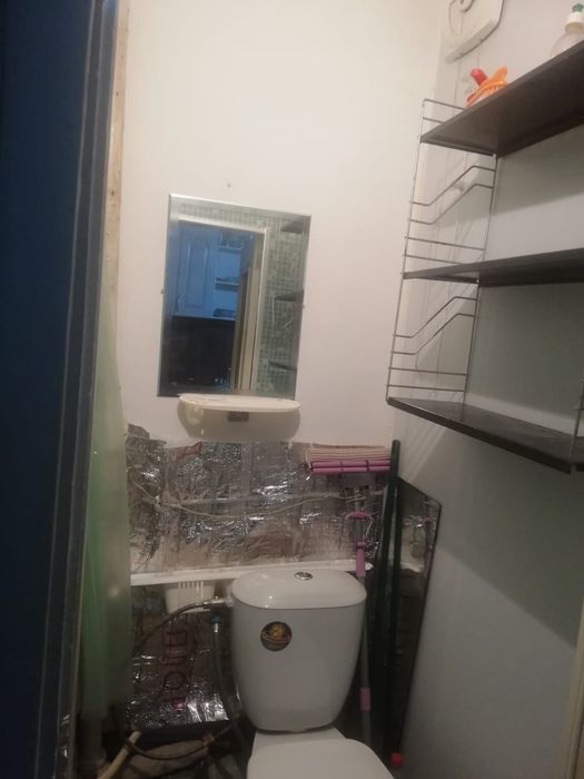 Продам маленькую студию район стодгородка серекбаева 1/2