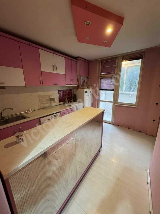 Продава се Двустаен апартамент в Велико Търново, Център - 63 кв.м за 1747 €/кв.м - Снимка #3