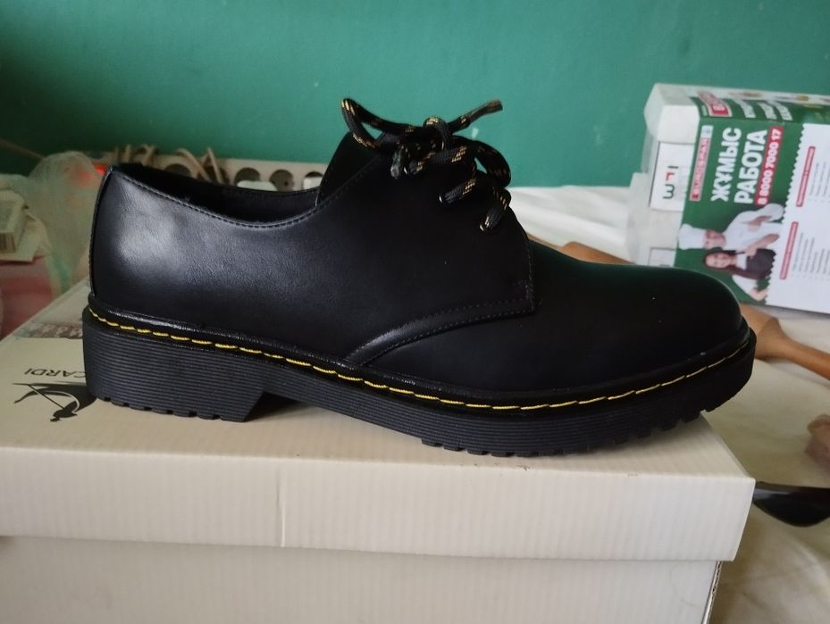 Продам туфли демисезонные