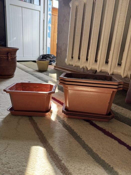 Продам горшки для цветов
