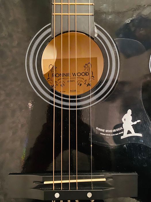 Гитара Ronnie Woob Musical