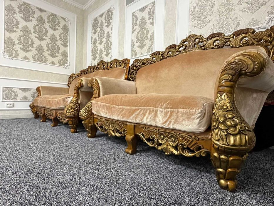 Продам комплект мягкой мебели