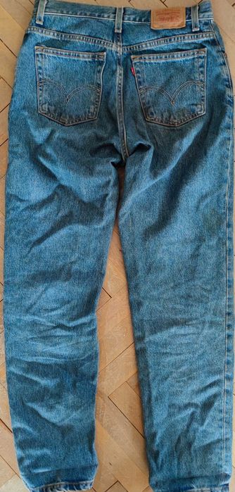 Дамски дънки Dolce & Gabbana и Levi's