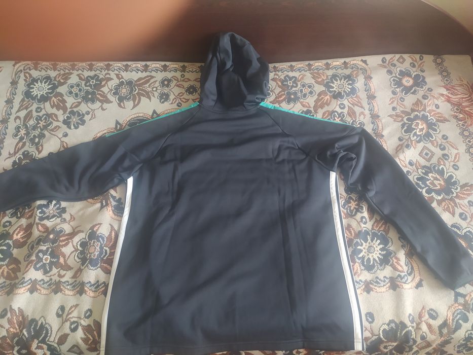 Изгодно ново горнище ADIDAS