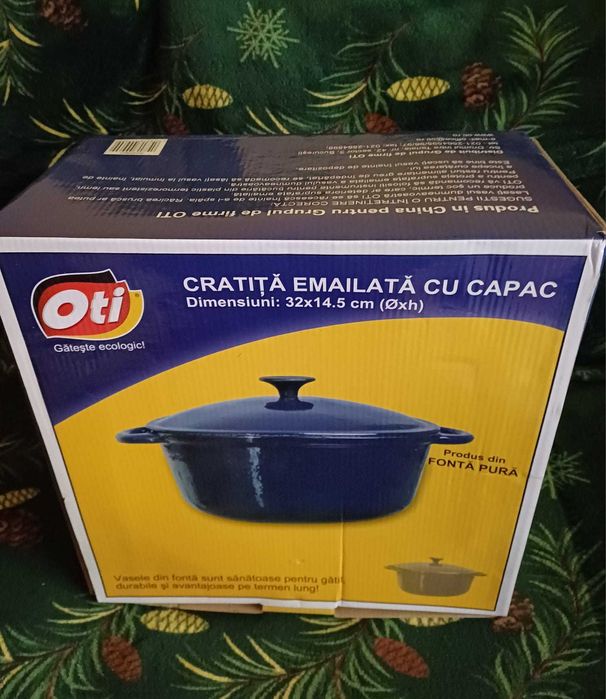 Cratiță din fontă emailată cu capac