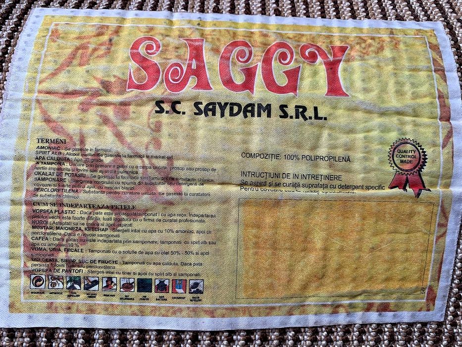 Covor oval material sintetic