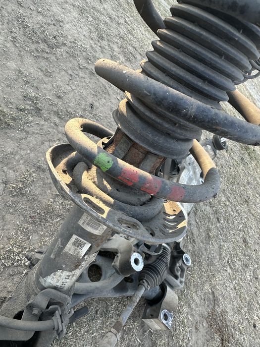 Volkswagen Tiguan Окачване преден заден мост шенкел апарат амортисьор