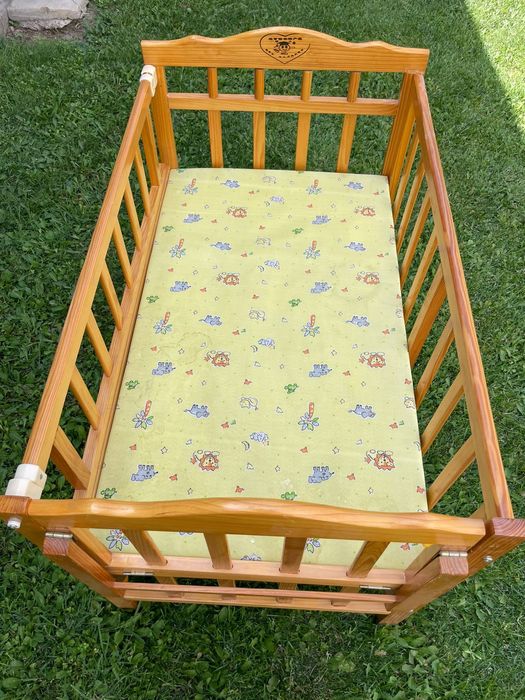 детская кровать в хорошем сост