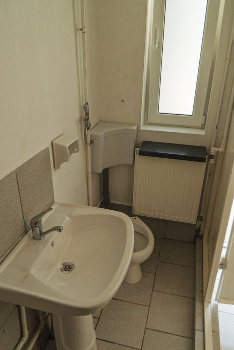 Cazare muncitori / angajați – 8 locuri – Băneasa DN1 – casă renovată
